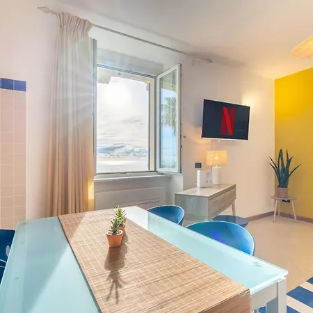 Apartman Indaco Sul Mare Fronte Mare/ Passeggiata *
