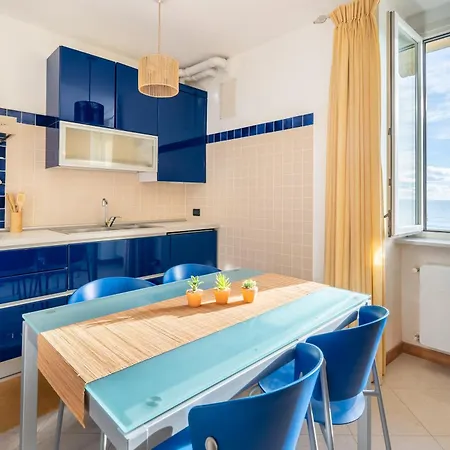 Apartman Indaco Sul Mare Fronte Mare/ Passeggiata *